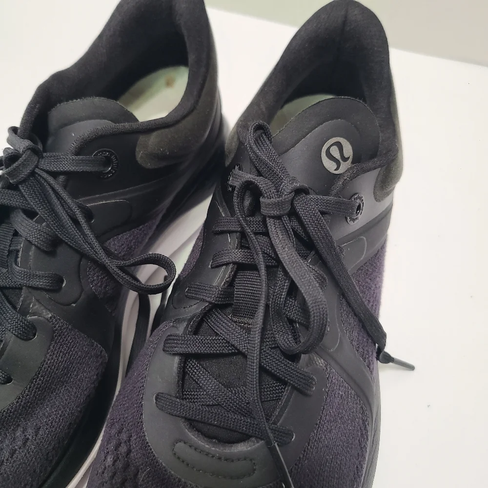 Lululemon Athletica Womens Chargefeel Low Workout‎ Sneakers Black Size 10